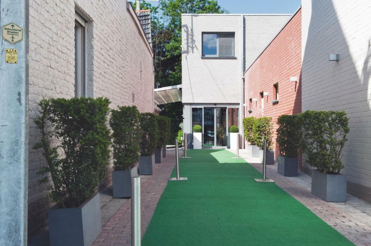 Feestzaal De Kroon Diksmuide Eksteriør billede